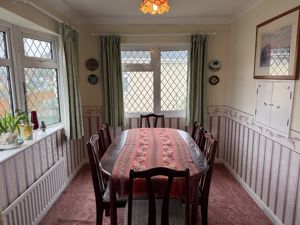 Dining Room- click for photo gallery